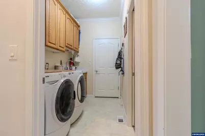 1371 Ranier Lp NW, Salem, OR 97304 - Photo 30