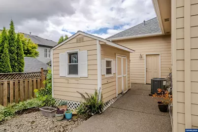1371 Ranier Lp NW, Salem, OR 97304 - Photo 36