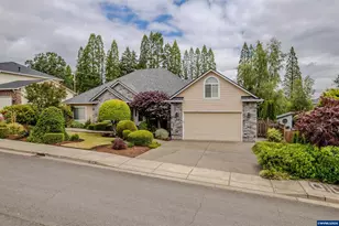 1371 Ranier Lp NW, Salem, OR 97304 - Photo 2
