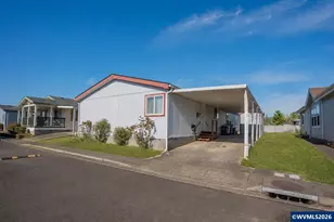 3200 Oak Terrace Dr, Lebanon, OR 97355 - Photo 2