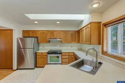 2062 NW Myrtlewood Wy, Corvallis, OR 97330 - Photo 14