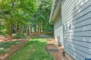 2062 NW Myrtlewood Way, Corvallis, OR 97330 - Photo 46