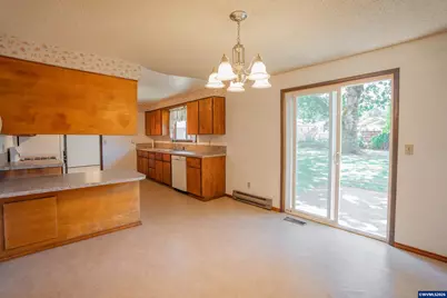 951 Dogwood St, Sweet Home, OR 97386 - Photo 12