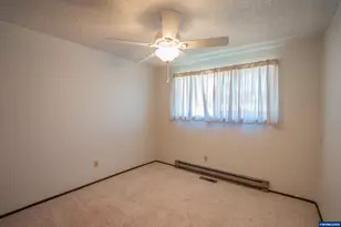 951 Dogwood St, Sweet Home, OR 97386 - Photo 18