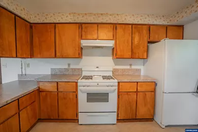 951 Dogwood St, Sweet Home, OR 97386 - Photo 8