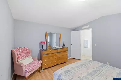25045 Gap Rd, Brownsville, OR 97327 - Photo 16