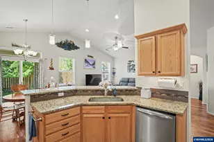 240 Sparks St, Monmouth, OR 97361 - Photo 4