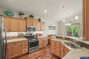 240 Sparks St, Monmouth, OR 97361 - Photo 26