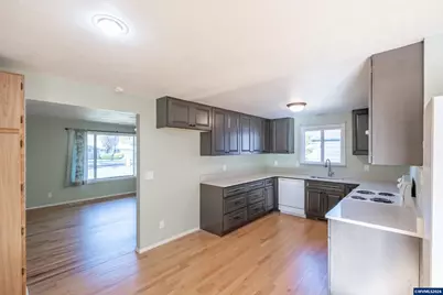 1625 Jackson St SE, Albany, OR 97322 - Photo 10