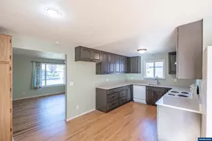 1625 Jackson St SE, Albany, OR 97322 - Photo 10