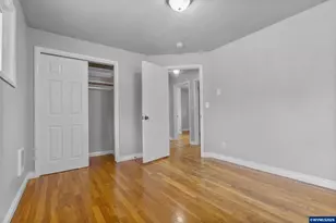 210 Walnut Dr S, Monmouth, OR 97361 - Photo 18