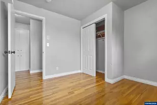 210 Walnut Dr S, Monmouth, OR 97361 - Photo 16