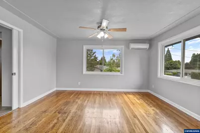 210 Walnut Dr S, Monmouth, OR 97361 - Photo 8
