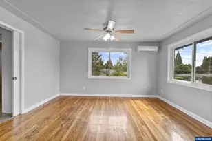210 Walnut Dr S, Monmouth, OR 97361 - Photo 8