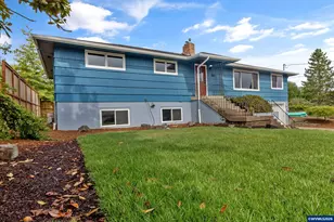 210 Walnut Dr S, Monmouth, OR 97361 - Photo 2