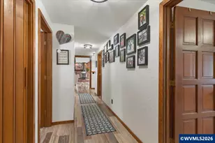 1360 SW Laurelwood Dr, Dallas, OR 97338 - Photo 40