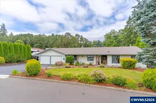 1360 SW Laurelwood Dr, Dallas, OR 97338 - Photo 10