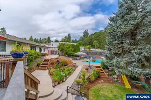 1360 SW Laurelwood Dr, Dallas, OR 97338 - Photo 42