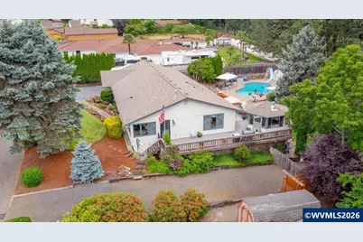1360 SW Laurelwood Dr, Dallas, OR 97338 - Photo 12