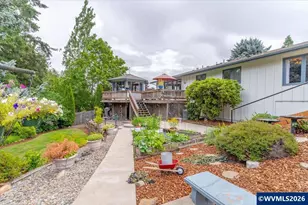1360 SW Laurelwood Dr, Dallas, OR 97338 - Photo 46