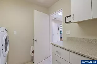 3403 Country Club Dr S, Salem, OR 97302 - Photo 20