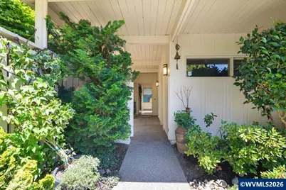3403 Country Club Dr S, Salem, OR 97302 - Photo 4