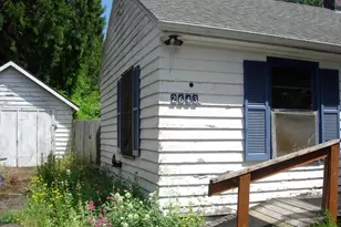2643 SW Taylors Ferry Rd, Portland, OR 97219 - Photo 2