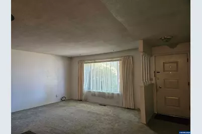4526 Pennsylvania Av SE, Salem, OR 97317 - Photo 2