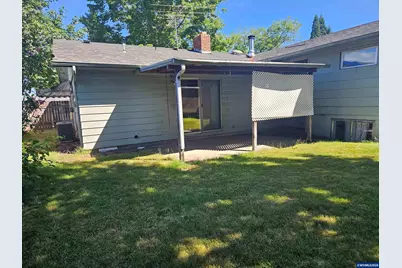 4526 Pennsylvania Av SE, Salem, OR 97317 - Photo 22