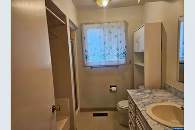 4526 Pennsylvania Av SE, Salem, OR 97317 - Photo 8
