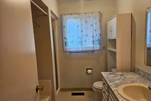 4526 Pennsylvania Ave SE, Salem, OR 97317 - Photo 8
