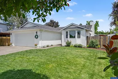 645 John St, Mount Angel, OR 97362 - Photo 2