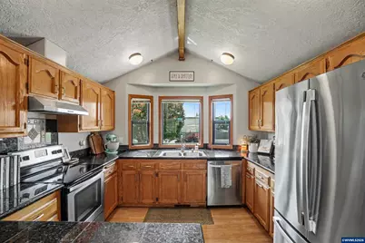 645 John St, Mount Angel, OR 97362 - Photo 12