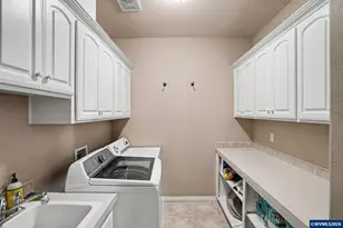 1665 Sisters Ct NW, Salem, OR 97304 - Photo 30