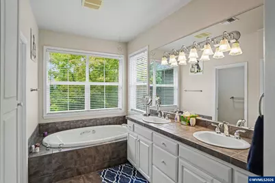 1665 Sisters Ct NW, Salem, OR 97304 - Photo 34