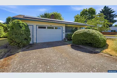 1404 Umpqua Rd, Woodburn, OR 97071 - Photo 4