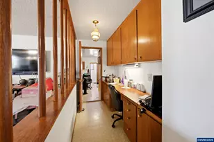 1404 Umpqua Rd, Woodburn, OR 97071 - Photo 14