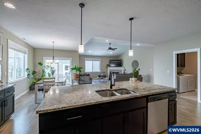2151 NE Deciduous Av, Albany, OR 97321 - Photo 14