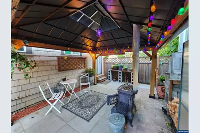 365 Hood St NE, Salem, OR 97301 - Photo 20