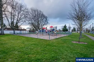 400 W Rose St, Lebanon, OR 97355 - Photo 32