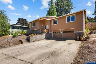 2050 Popcorn Ct NW, Salem, OR 97304 - Photo 2
