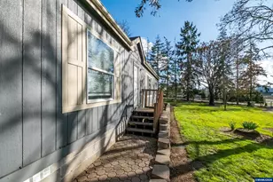 38423 Century Dr NE, Albany, OR 97322 - Photo 4
