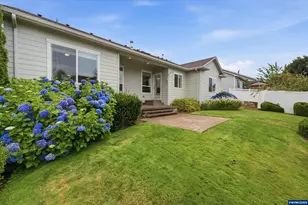 338 NW Ivy Ave, Dallas, OR 97338 - Photo 32