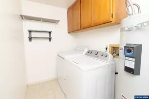 143 SW Wake Robin Ave, Corvallis, OR 97333 - Photo 12