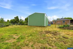 3055 Hollywood Dr NE, Salem, OR 97305 - Photo 34