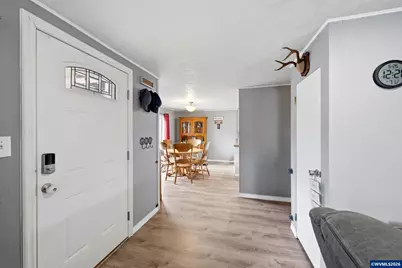 3055 Hollywood Dr NE, Salem, OR 97305 - Photo 4