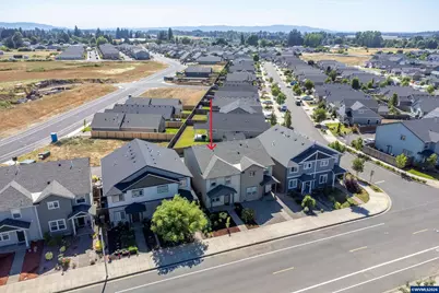 1657 SE Barberry Av, Dallas, OR 97338 - Photo 2