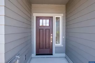 356 E Kisling Ave, Brownsville, OR 97327 - Photo 2