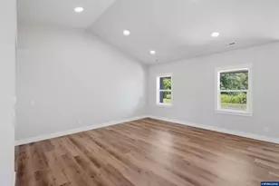 356 E Kisling Ave, Brownsville, OR 97327 - Photo 6