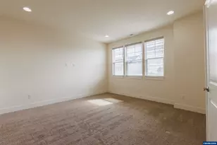 3173 Garrett St NW, Salem, OR 97304 - Photo 18